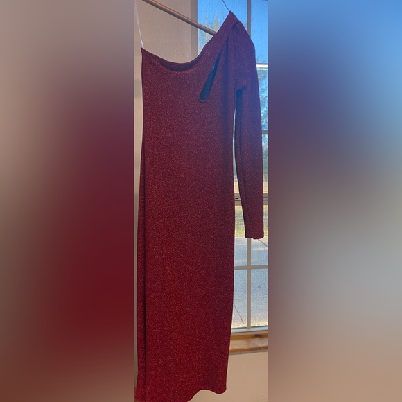 multiple dresses - Picture 3 of 5